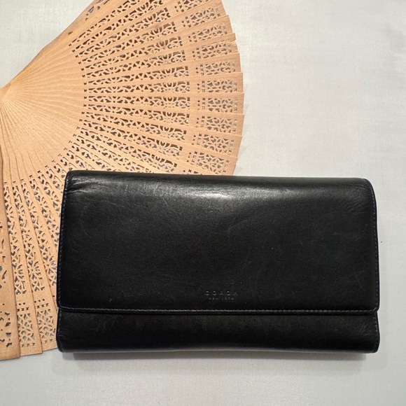 Vintage Coach Black Leather Clutch Wallet - Picture 13 of 16